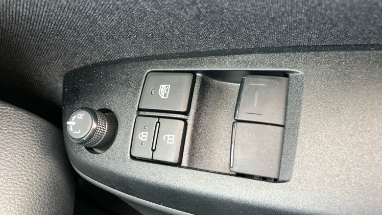 Toyota Yaris 1.5 Hybrid Icon 5dr CVT Hybrid Hatchback